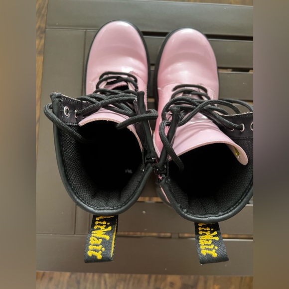 Dr Martens EUC Air Wair Youth 1460 Patent Leather Lace Up Boots display picture 3